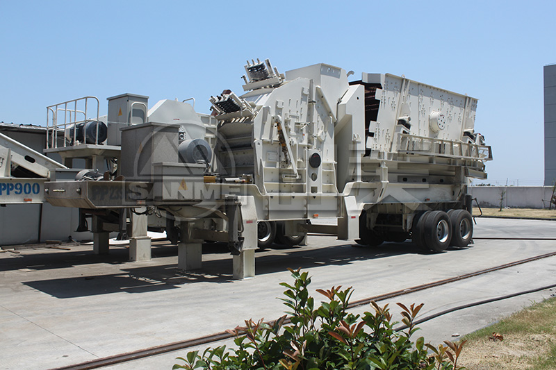 移動(dòng)式破碎機(jī) 移動(dòng)式破碎機(jī)